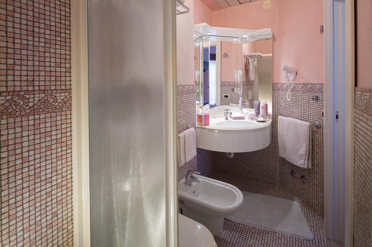 Hotel Astro Линьяно-Саббьядоро Экстерьер фото